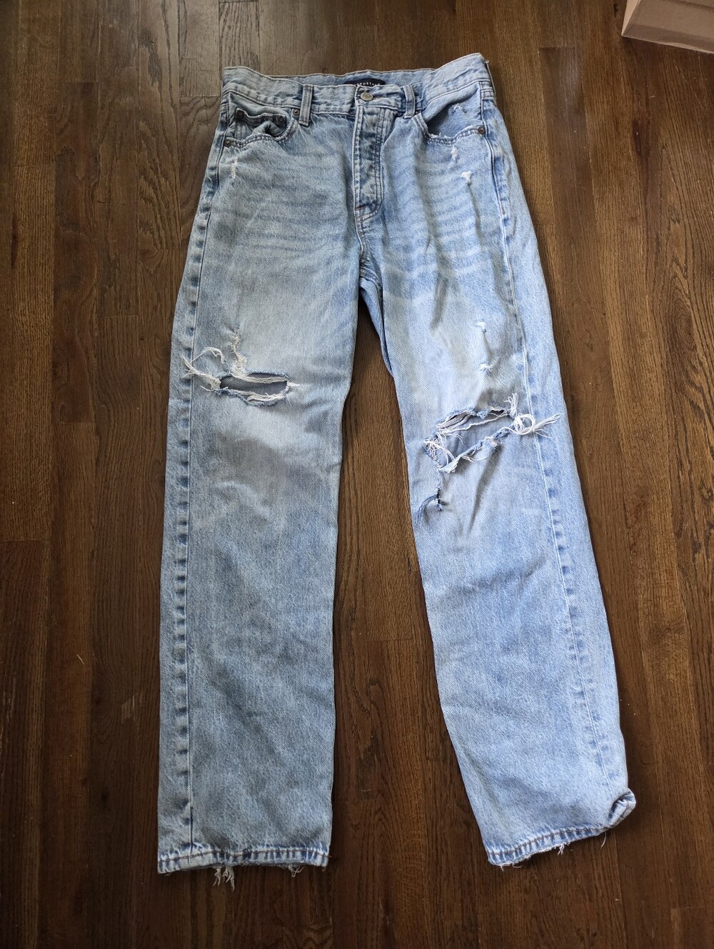 Aeropostale Juniors 6R High Risr Baggy Destroyed Jeans